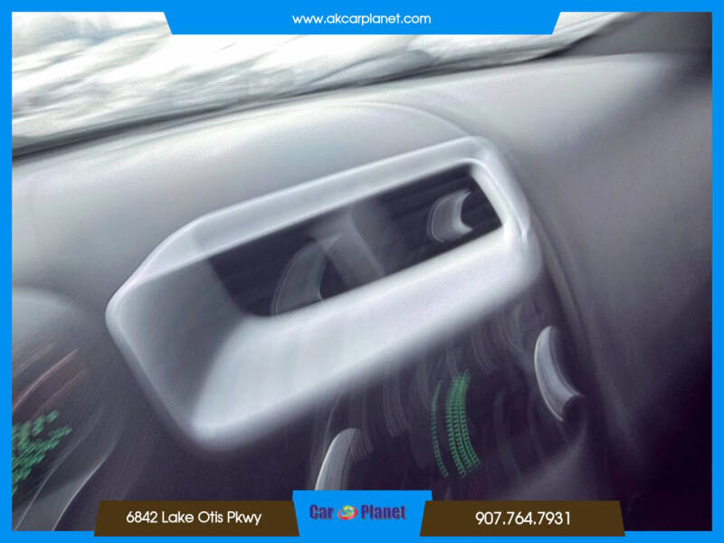 2012 Dodge Avenger SE