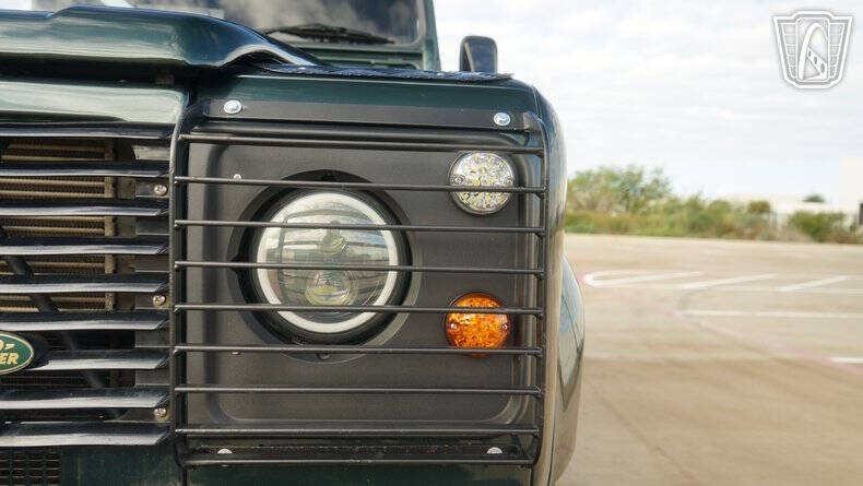 1999 Land Rover Defender