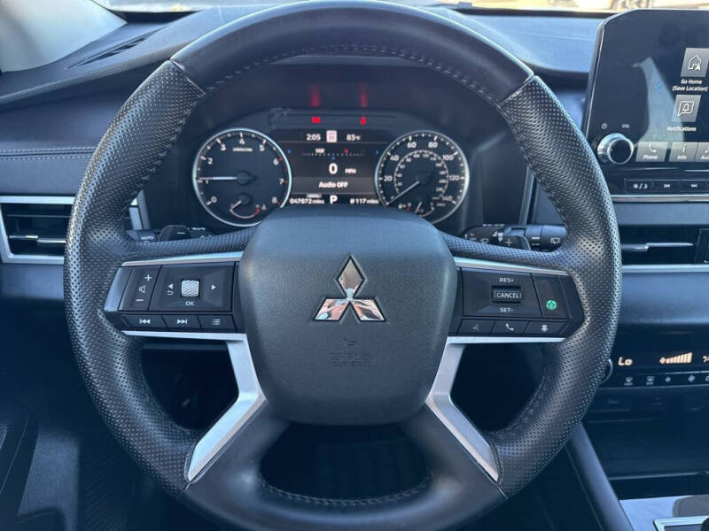 2024 Mitsubishi Outlander SE