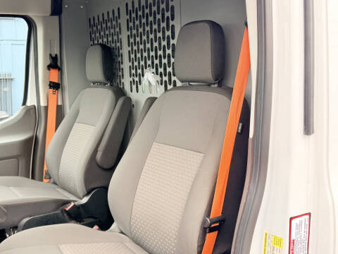 2023 Ford Transit 250