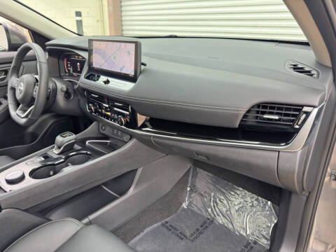 2024 Nissan Rogue SL