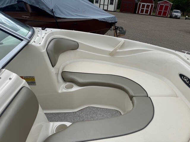 2005 Sea Ray 185 bowrider