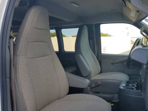 2023 Chevrolet Express LS 3500