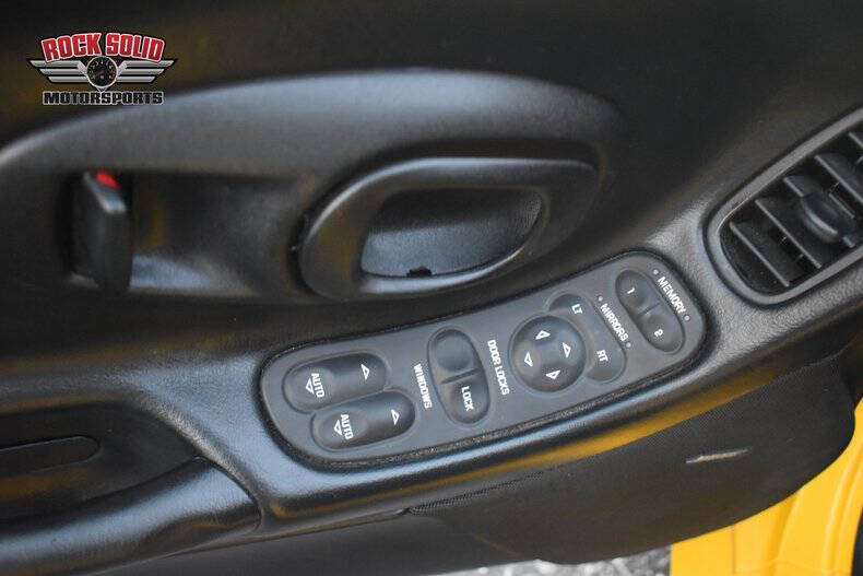 2003 Chevrolet Corvette