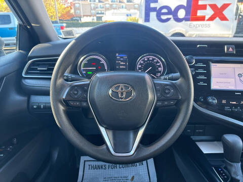 2020 Toyota Camry Hybrid LE