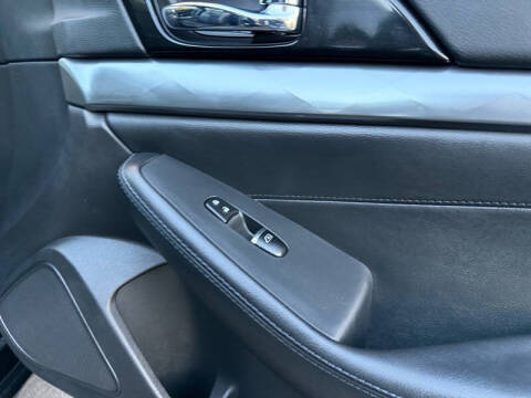 2017 Nissan Maxima 3.5 SR