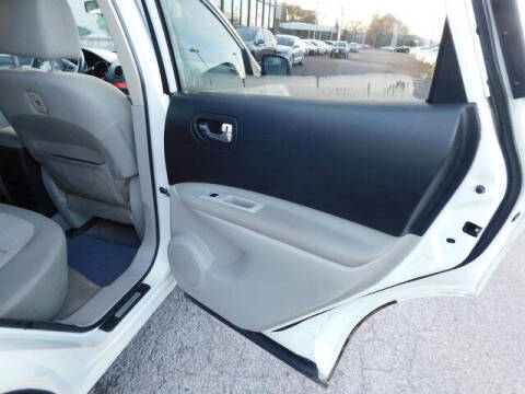 2010 Nissan Rogue S Krom