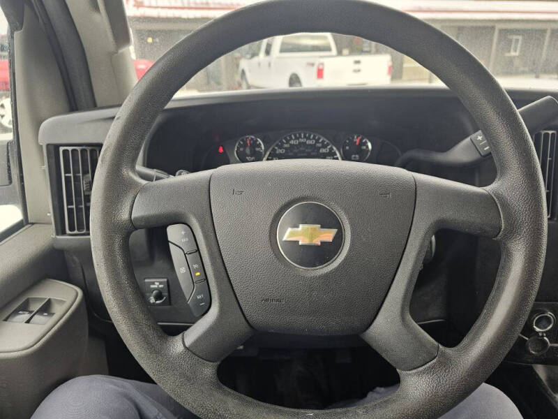 2017 Chevrolet Express 2500