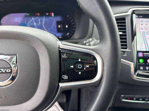 2023 Volvo XC90 B5 Core