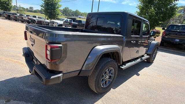 2026 Jeep Gladiator 85th Anniversary Edition