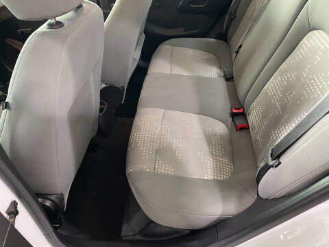 2013 Chevrolet Sonic LS Manual