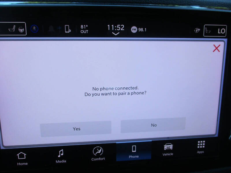 2023 Chrysler Pacifica Plug-In Hybrid Touring L