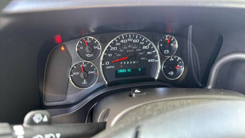 2025 Chevrolet Express LT 3500