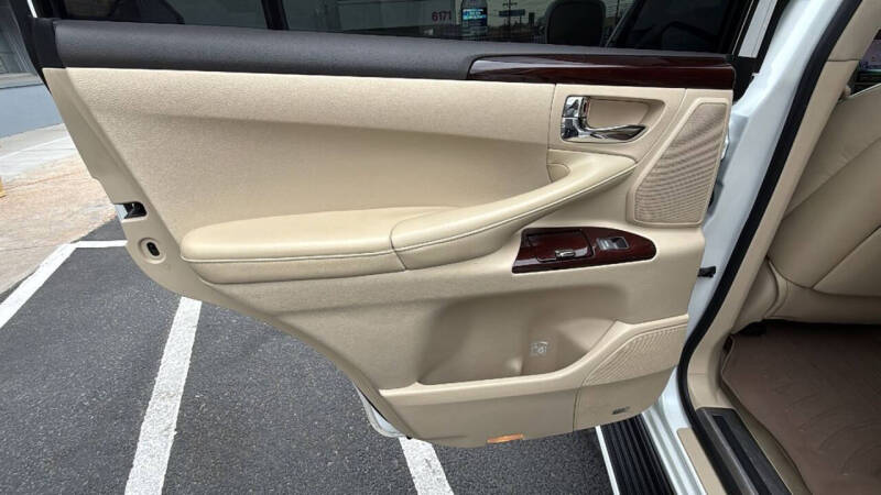 2013 Lexus LX 570