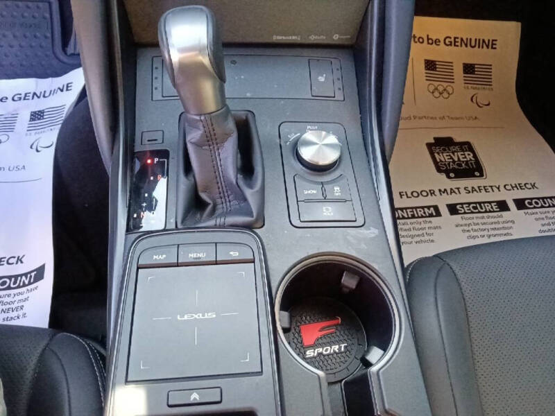 2024 Lexus IS 350 F SPORT Design