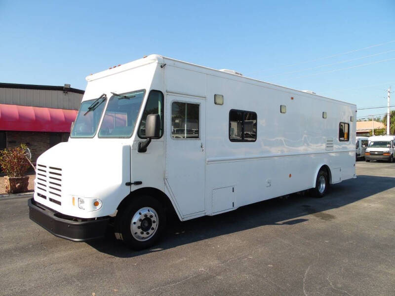 2003 Freightliner MT55 Chassis