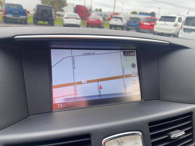 2016 Infiniti Q70 3.7