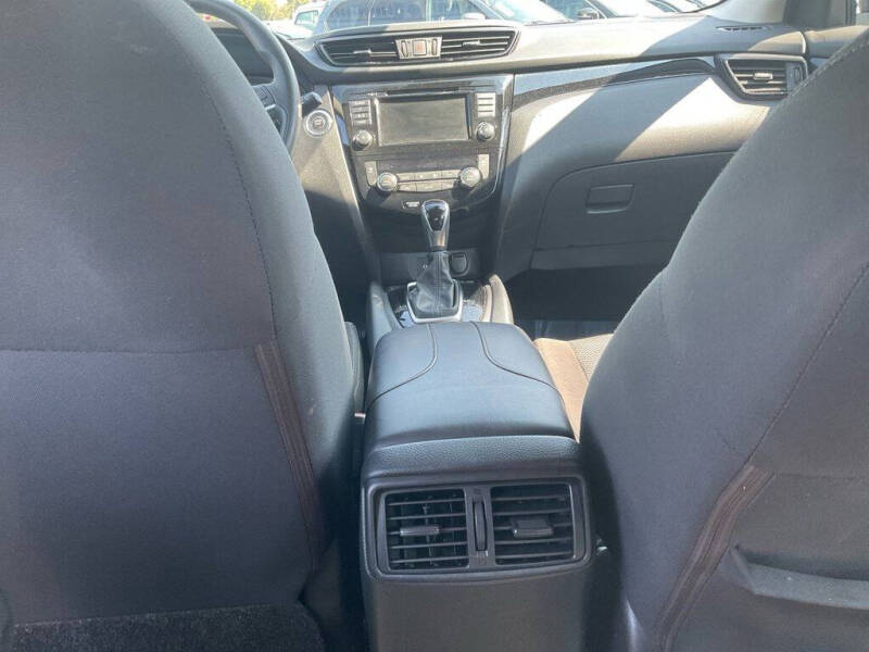 2020 Nissan Rogue Sport SV