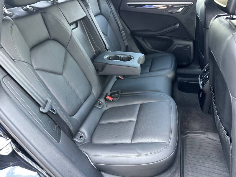 2017 Porsche Macan