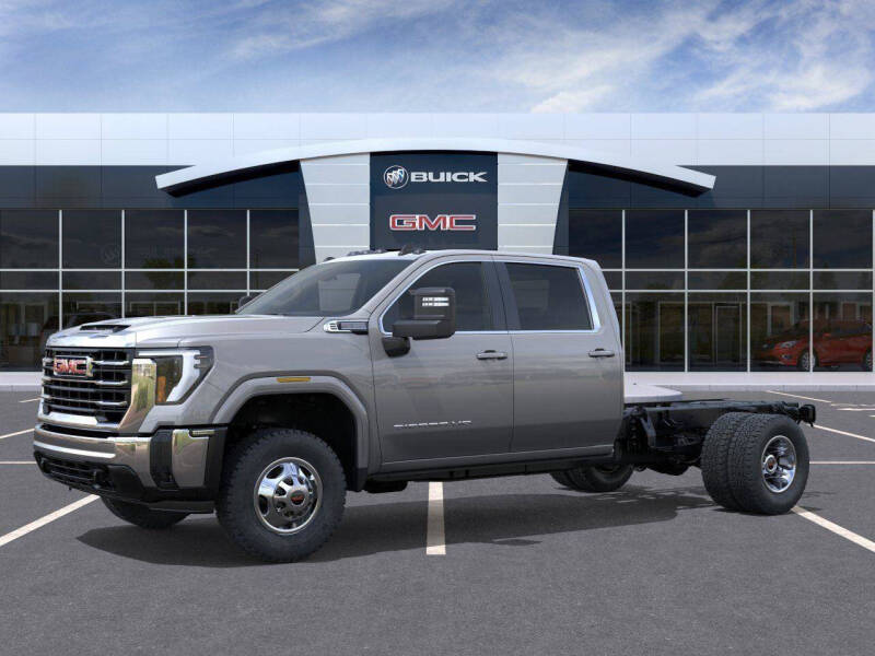 2026 GMC Sierra 3500HD CC SLE
