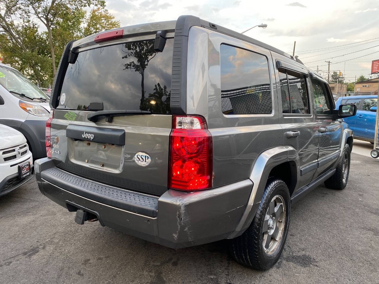 2008 Jeep Commander for sale at 3B Auto Sales in Paterson, NJ