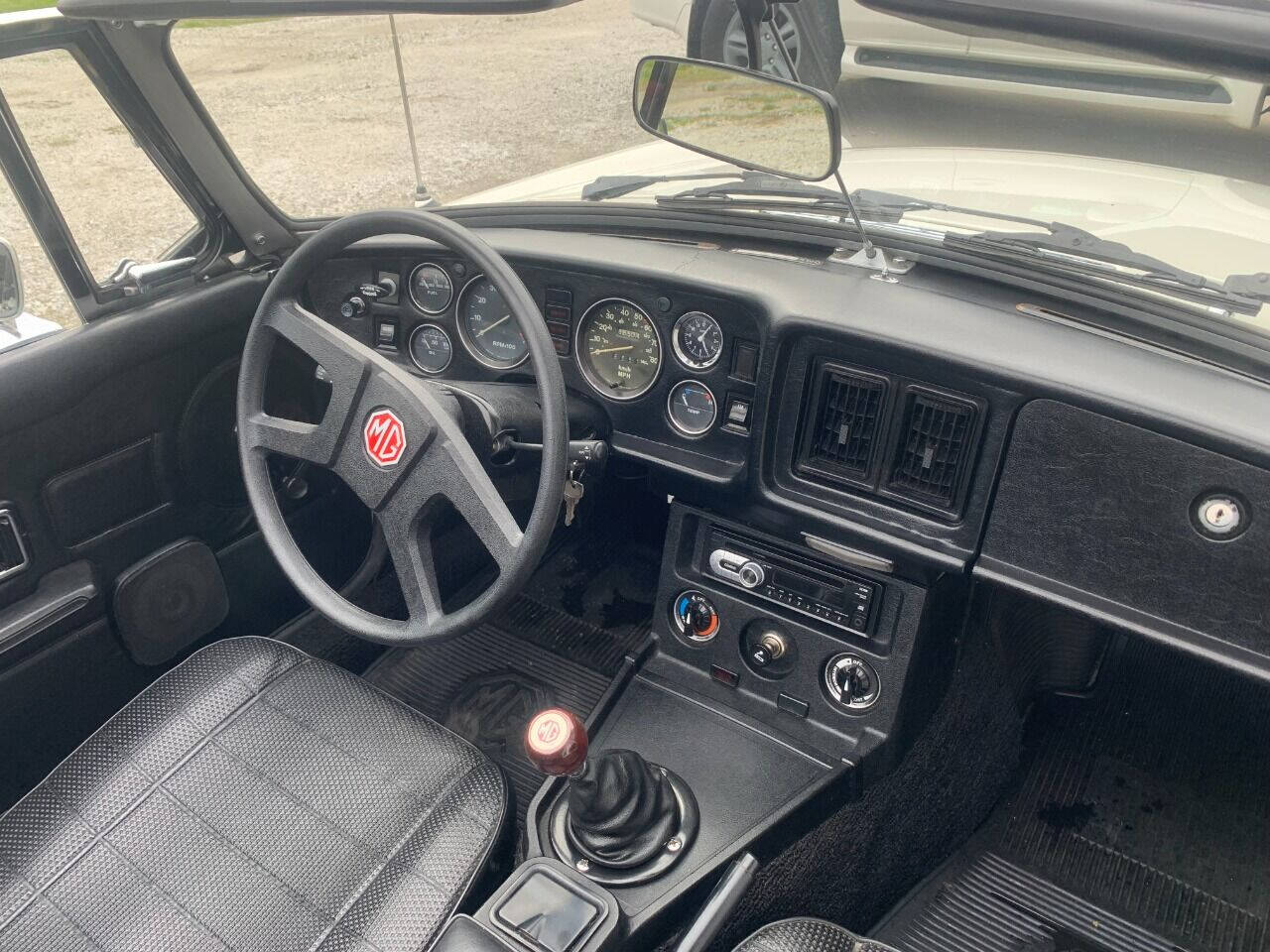 White 1980 MG MGB Convertible 13