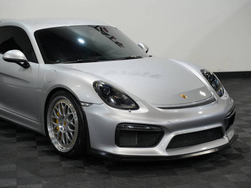 2016 Porsche Cayman GT4