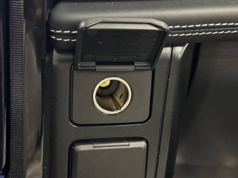 2023 Ford F-150 Lightning Platinum