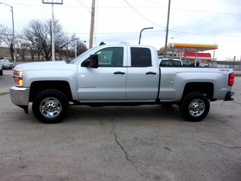 2017 Chevrolet Silverado 2500HD for sale at Steffes Motors in Council Bluffs IA