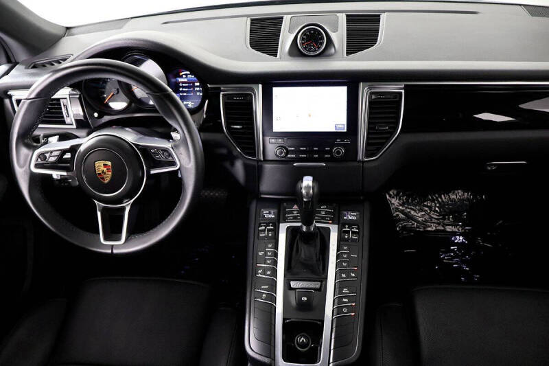 2017 Porsche Macan S