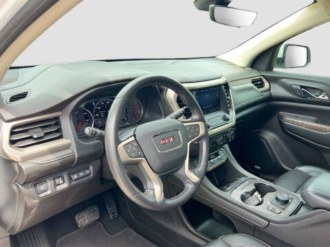 2022 GMC Acadia Denali