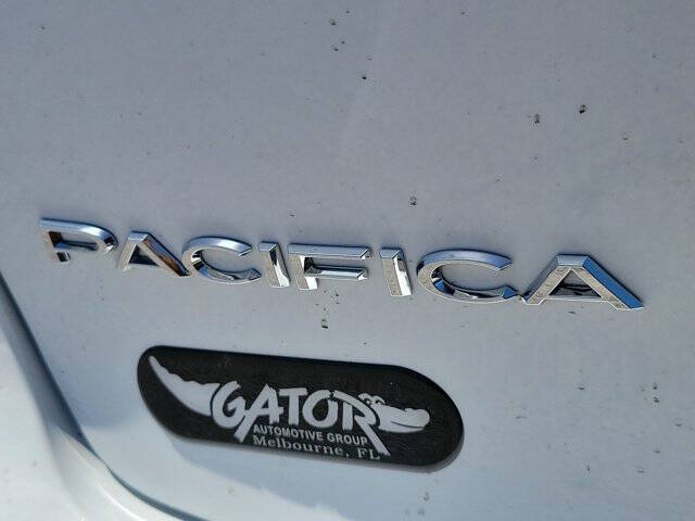 2027 Chrysler Pacifica Limited