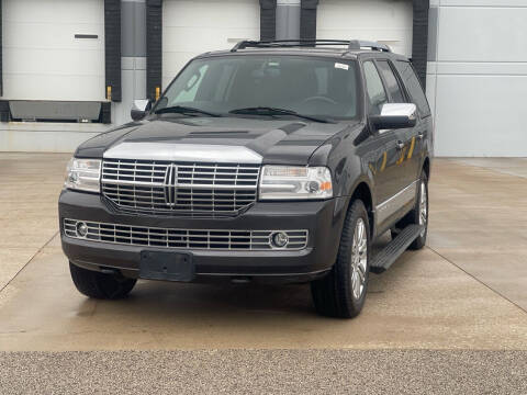 2007 Lincoln Navigator for sale at Clutch Motors in Lake Bluff IL