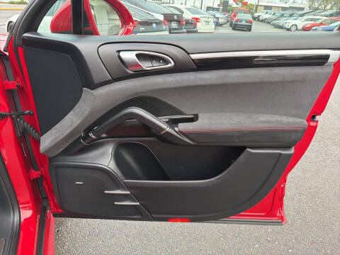 2016 Porsche Cayenne GTS