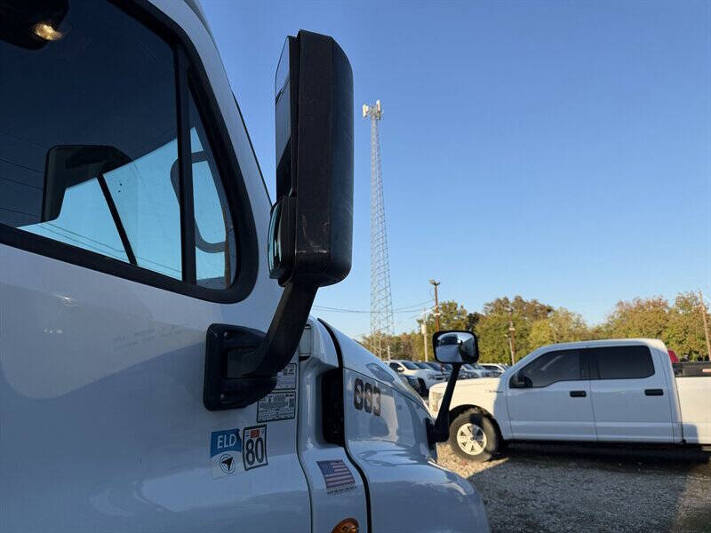 2017 Freightliner Cascadia