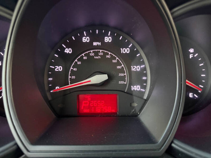 2013 Kia Rio 5-Door LX