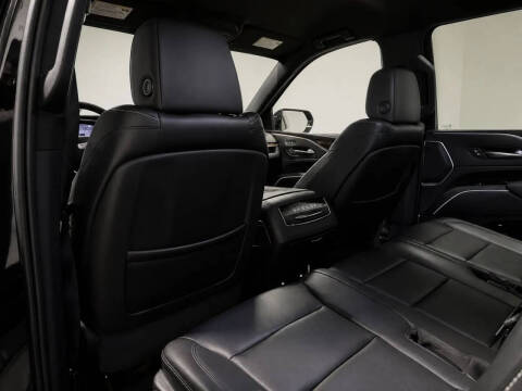 2023 Cadillac Escalade ESV Luxury