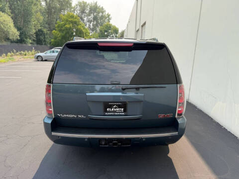 2007 GMC Yukon XL Denali