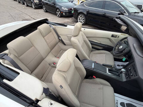 2010 Ford Mustang V6