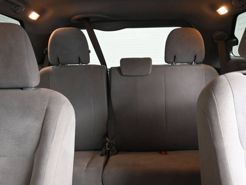 2017 Toyota Sienna L 7-Passenger