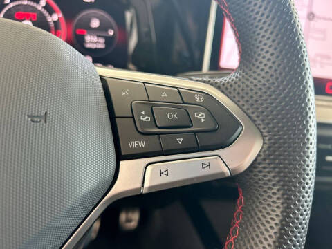 2025 Volkswagen Golf GTI SE