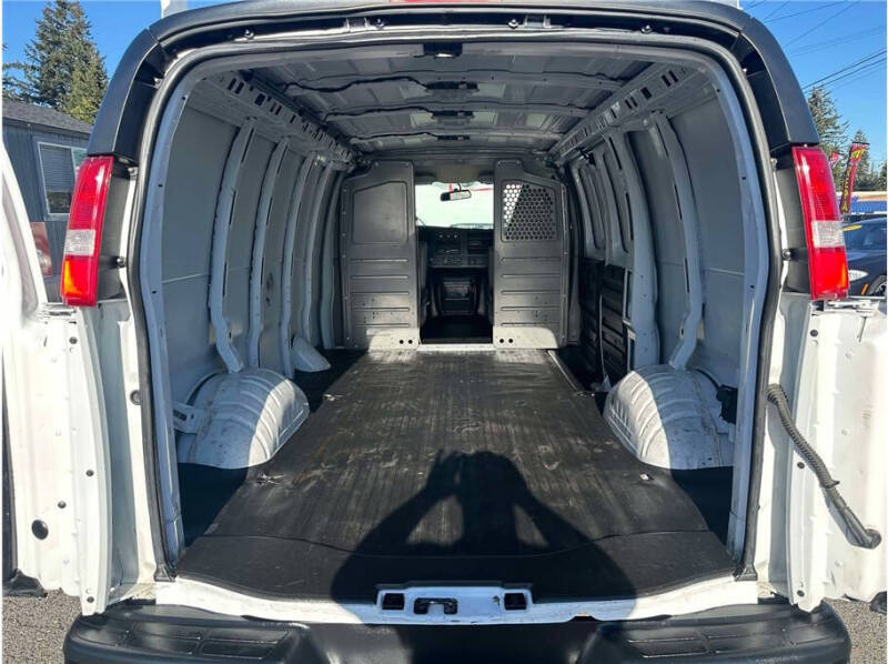 2019 Chevrolet Express 2500