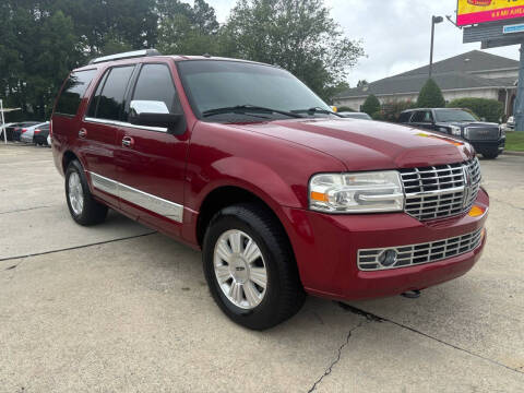 2014 Lincoln Navigator for sale at Smithfield Auto Center LLC in Smithfield NC