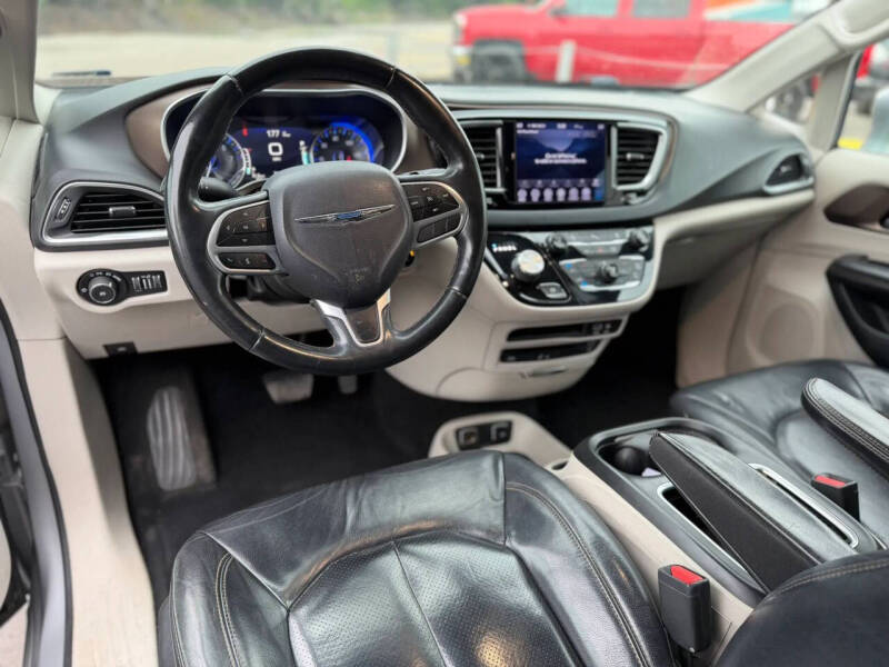2018 Chrysler Pacifica Touring L Plus