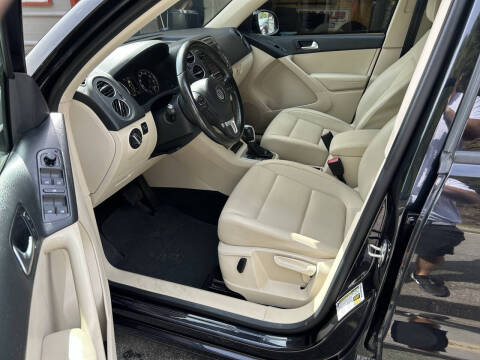 2015 Volkswagen Tiguan SE