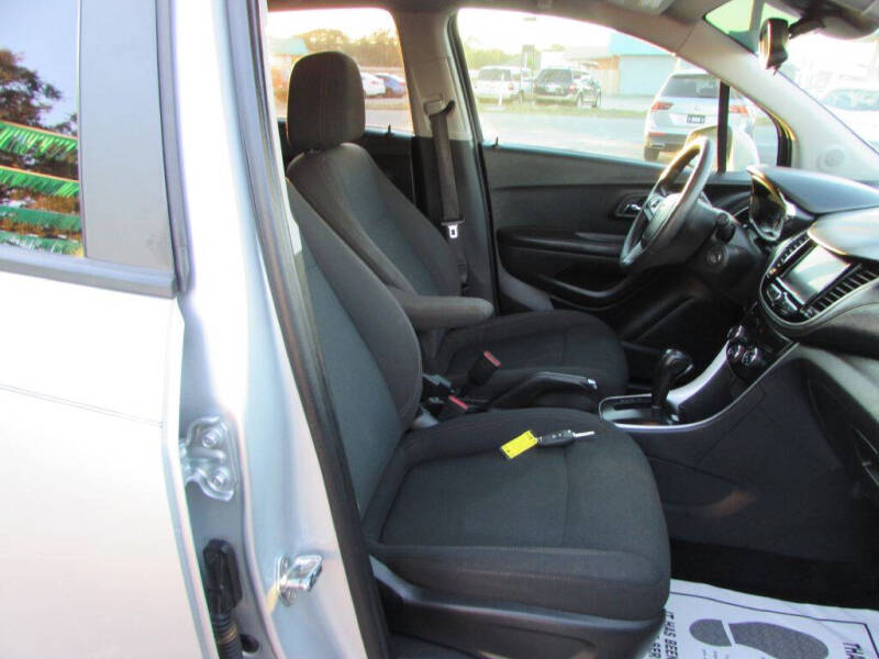 2022 Chevrolet Trax LS