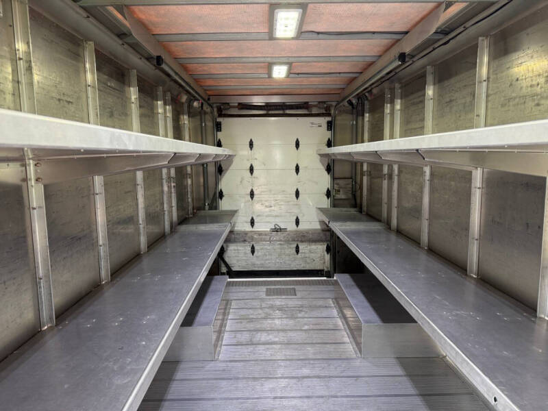 2020 Freightliner MT45 Chassis