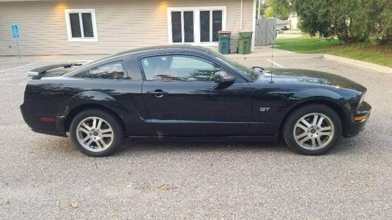 2005 Ford Mustang GT Premium