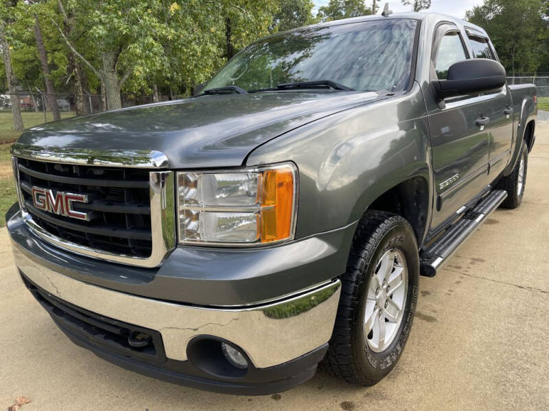 2011 GMC Sierra 1500 for sale at Luxury Auto Sales LLC in High Point NC