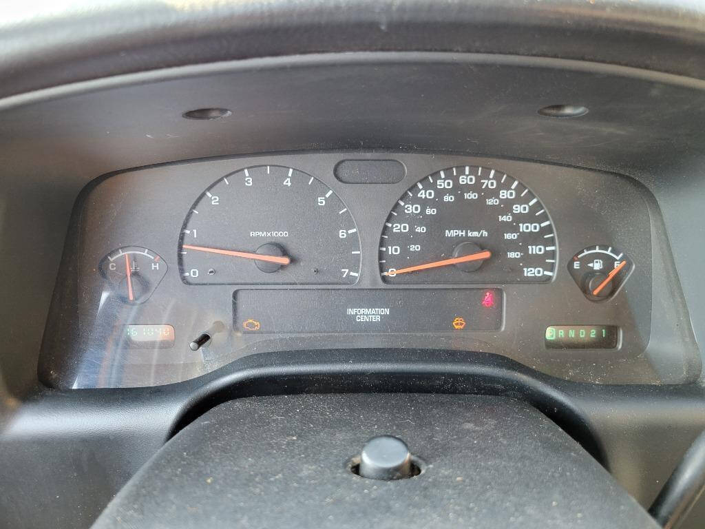 2004 Dodge Dakota for sale at DAGO'S AUTO SALES LLC in Dalton, GA